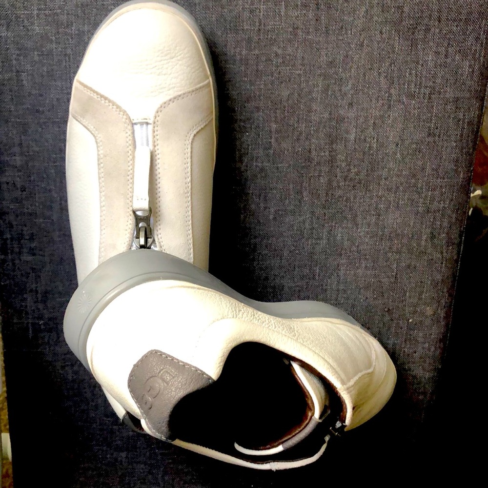 UGG men sneakers(UGG Japan)( not available in USA)